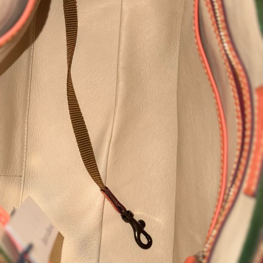 Dooney & Bourke Camden Salmon Florentine Italian Leather NWT RARE! HTF - Picture 10 of 15